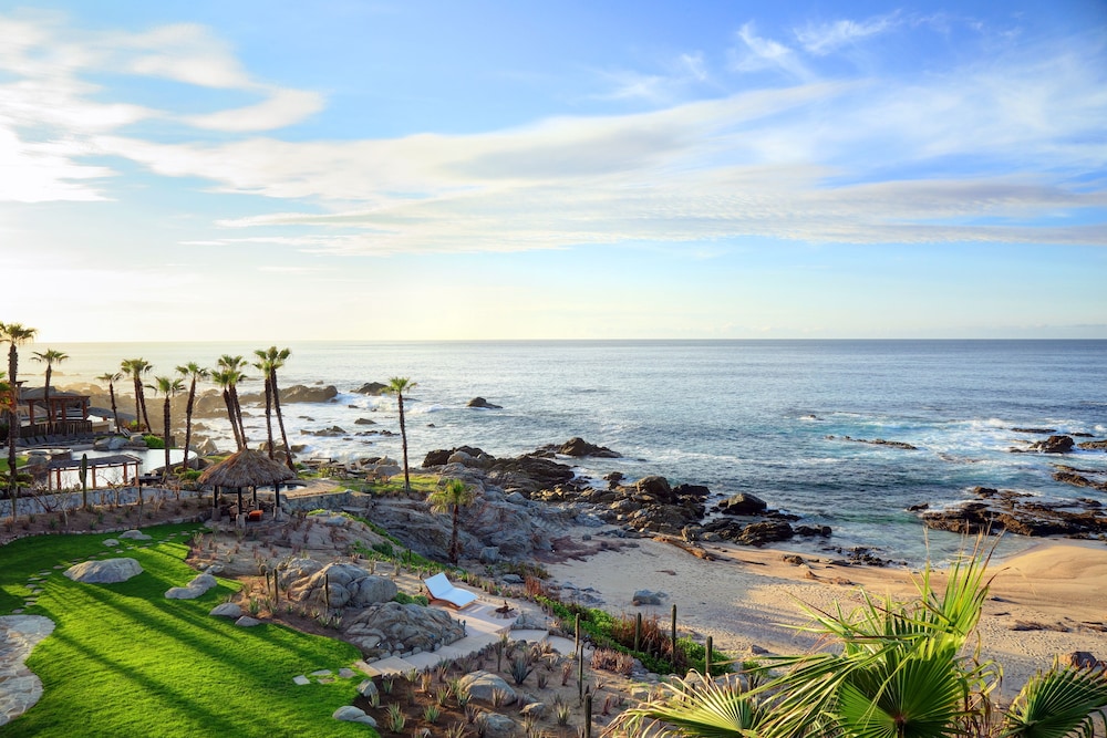 Esperanza Resort 60/74