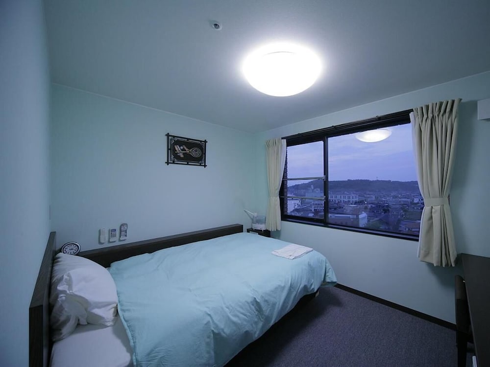 Hagi Royal Intelligent Hotel 15/43