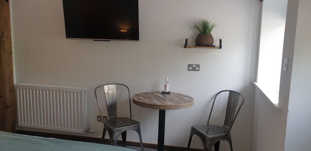 Monkton Court Hotel 35/50