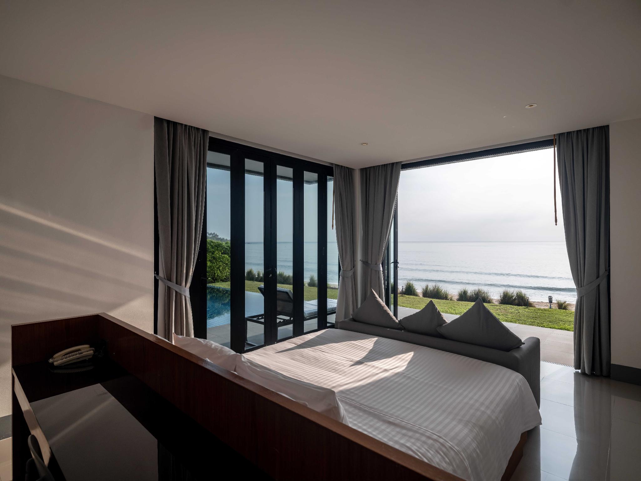 2 Bedrooms, Pool, Villa