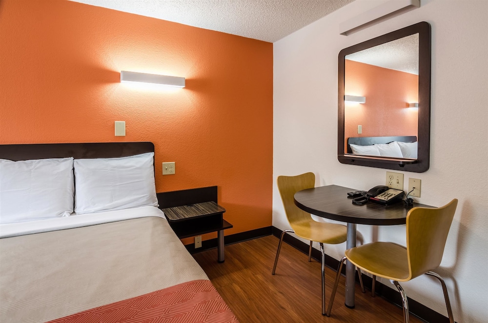 Motel6 Troutville, VA 37/54