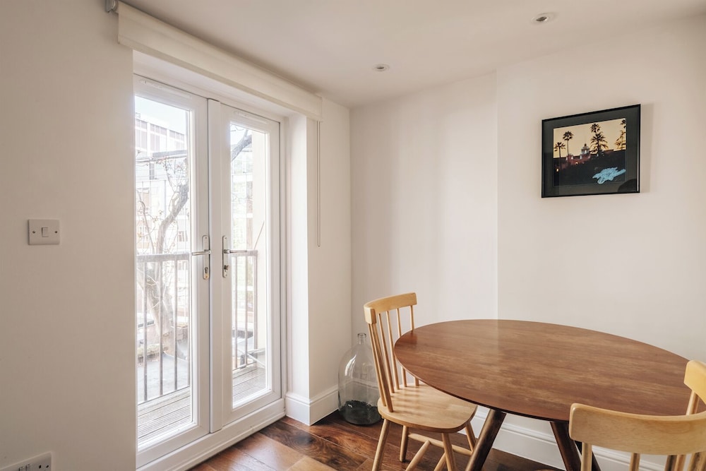 The Knaresborough by Aura Collection 35/50