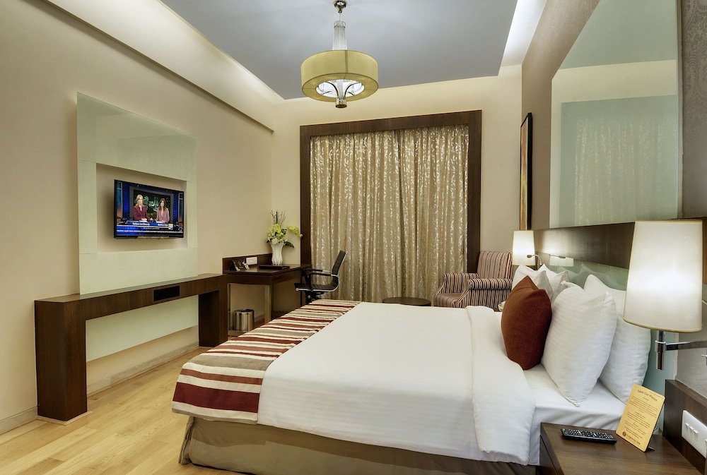EXPRESS INN NASHIK 9/31