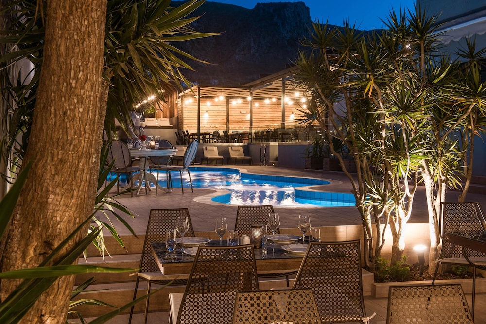 Indigo Suites Collection 46/50