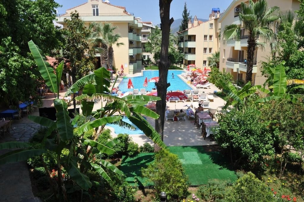 Club Palm Garden Keskin 12/68