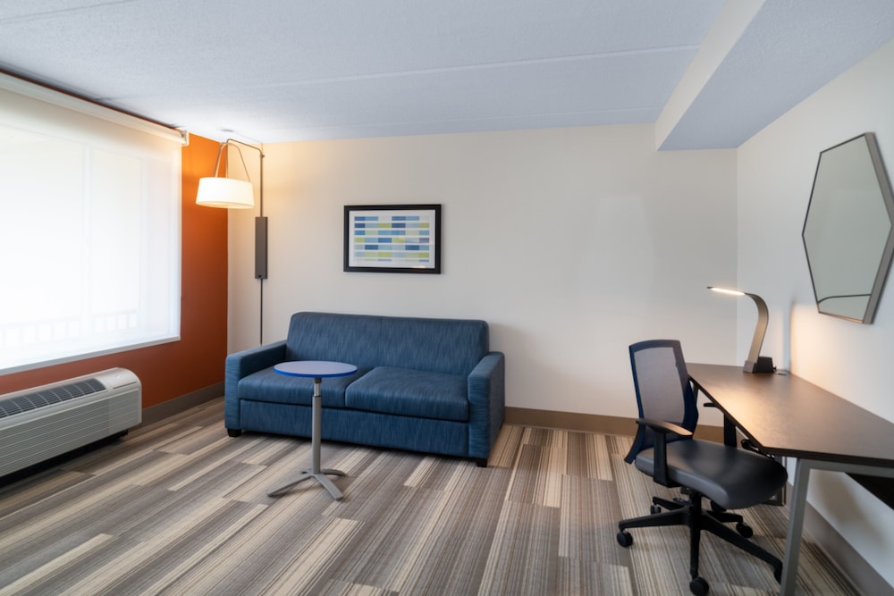 Holiday Inn Express Bluffton At Hilton Head Area 52/80