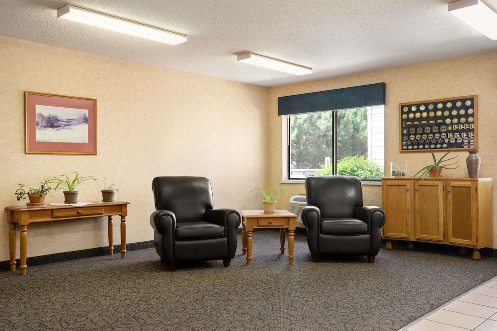 Travelodge by Wyndham Morrill 22/30