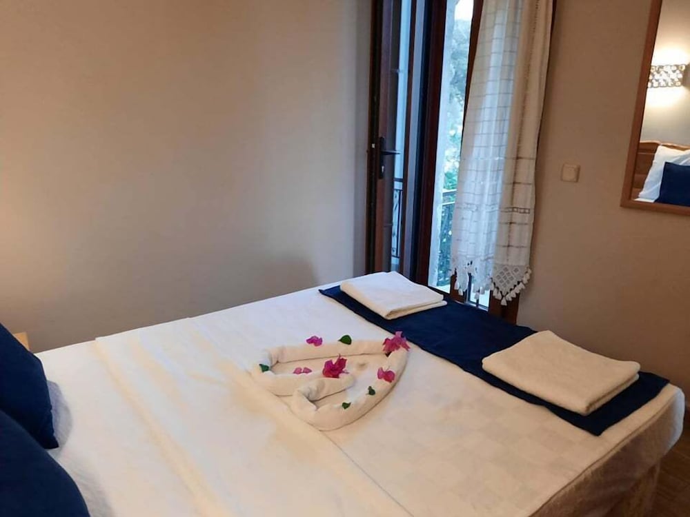 Dasis Hotel & Suites 8/40