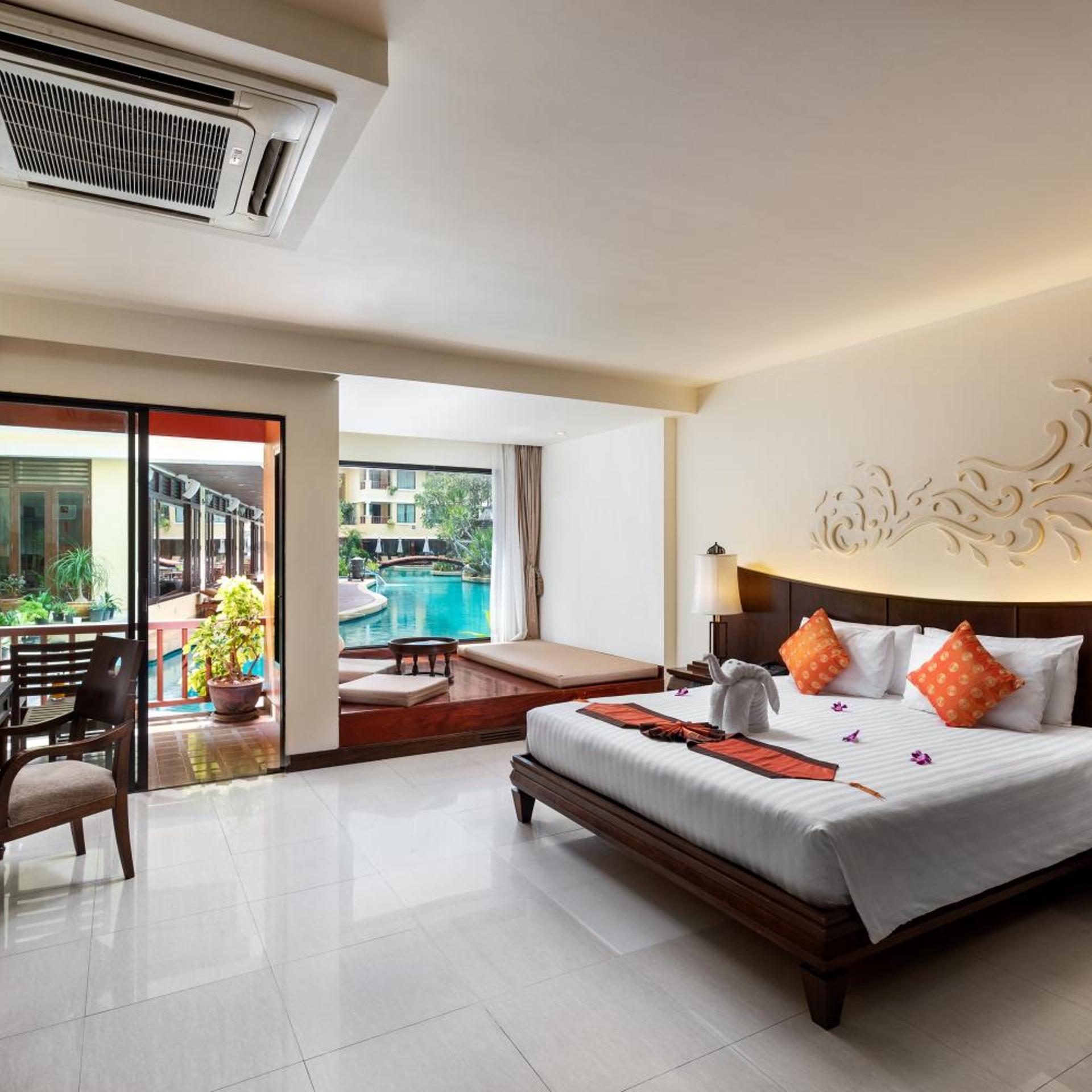 ROOM, DOUBLE OR TWIN BED, POOL ACCESS