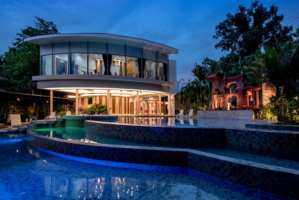 Areca Resort Spa 6/70