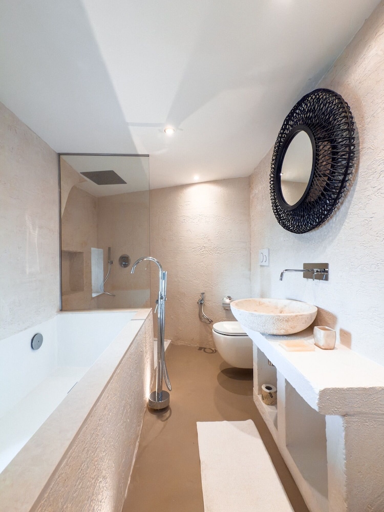 Bellavista Suites 50/50