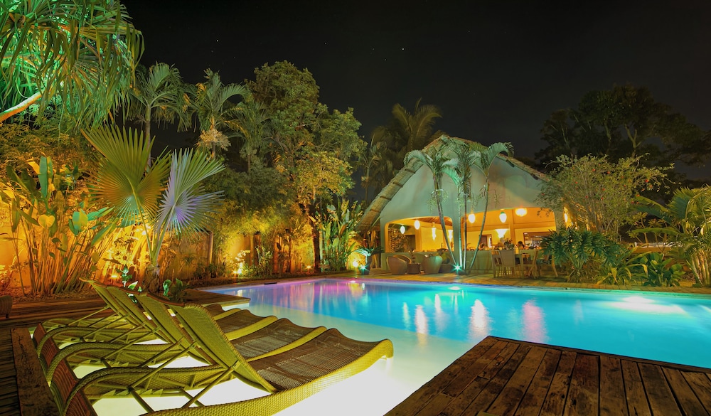 Hibiscus Garden Resort 61/64