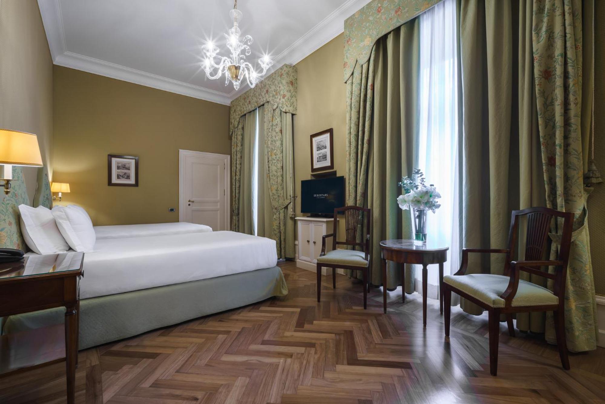 غرفة سوبيريور بسرير كوين، Eurostars Hotel Excelsior 2/5