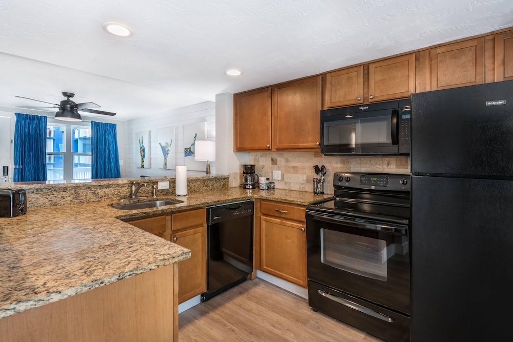 Coconut Palms Beach Resort II 30/50