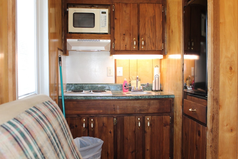 Basswood Resort 5/78