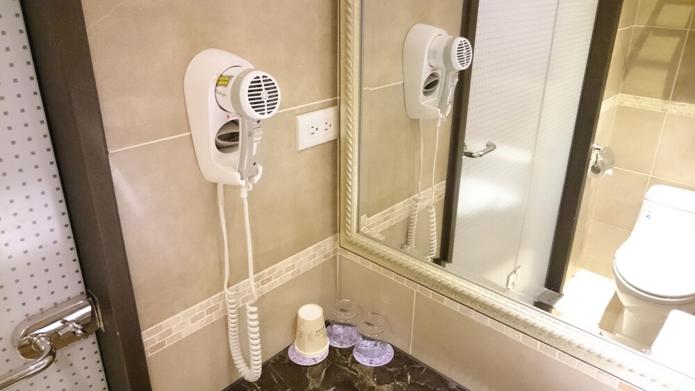 MRT Hotel 53/59