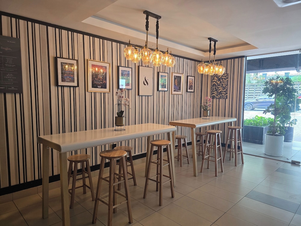 Aster Hotel Bukit Jalil 44/50
