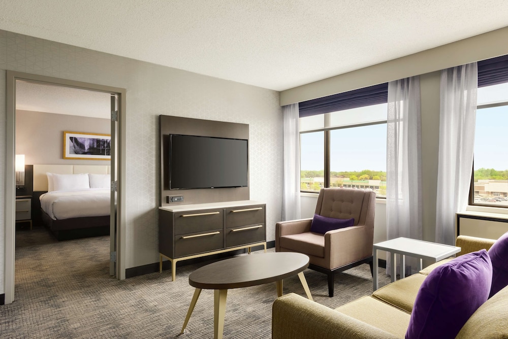Doubletree By Hilton St Paul East 30/59