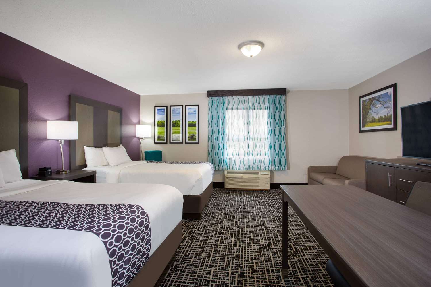 La Quinta Inn & Suites by Wyndham Roanoke Salem 27/58