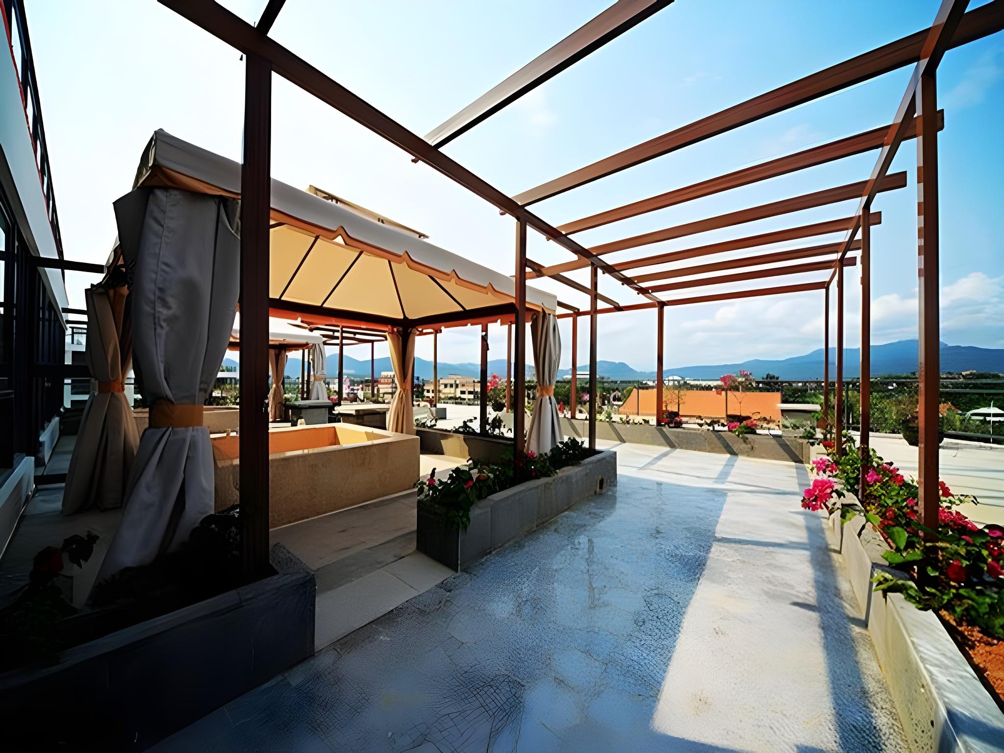 Xinglong Old Banyan Hotel 10/19