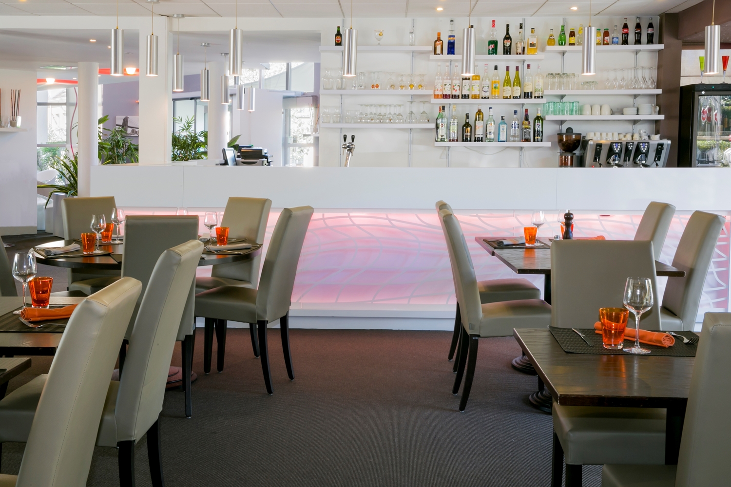 restaurant cafeteria