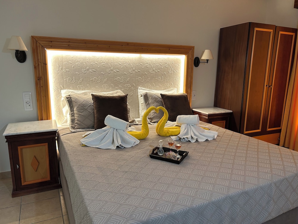 Karidis Hotel 22/48