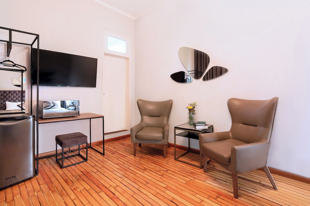 Hostal Alcazar 32/50