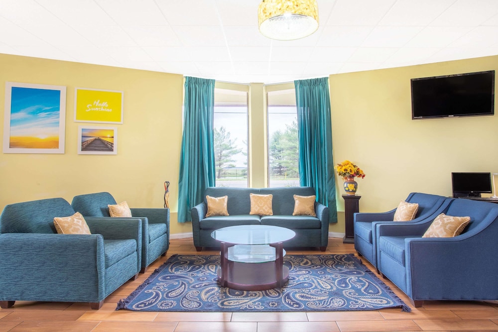 Days Inn by Wyndham Wrightstown 32/50