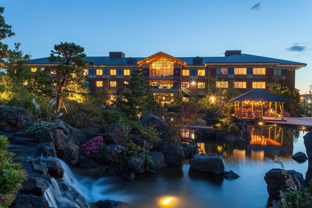 Best Western Premier Boulder Falls Inn 2/66