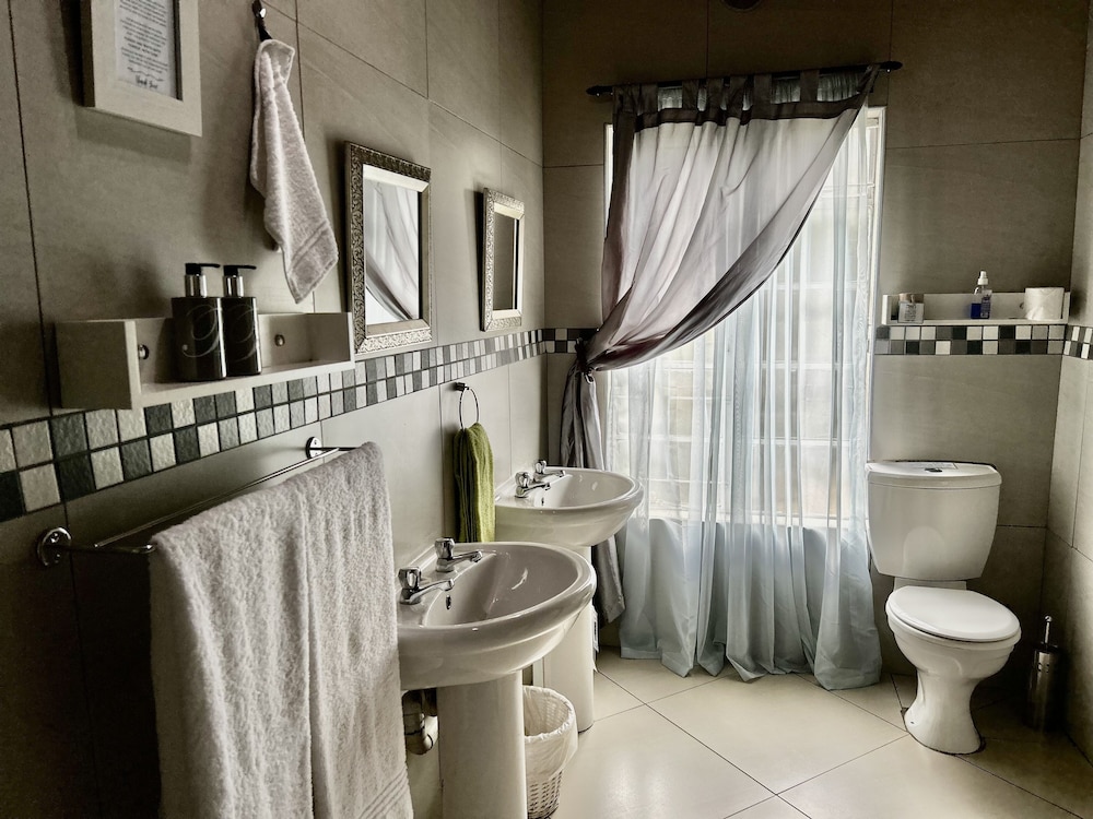 Sabie Self-Catering Apartments 50/50