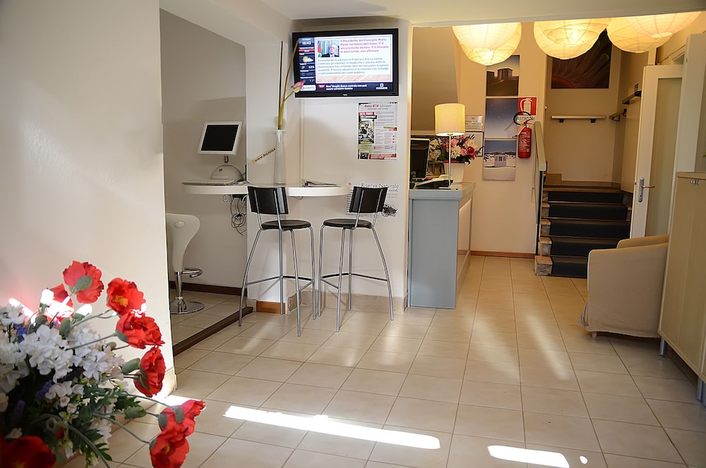 Hotel Kinda 40/50