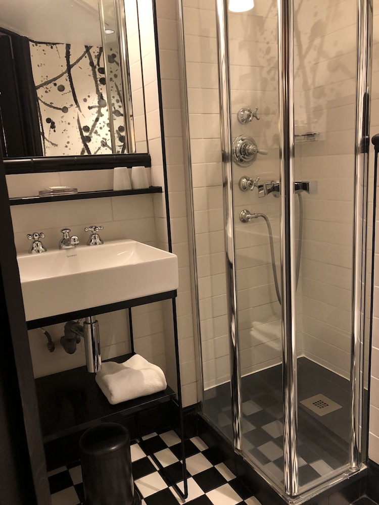 غرفة كلاسيكية بسرير مزدوج، Hotel Therese 5/6
