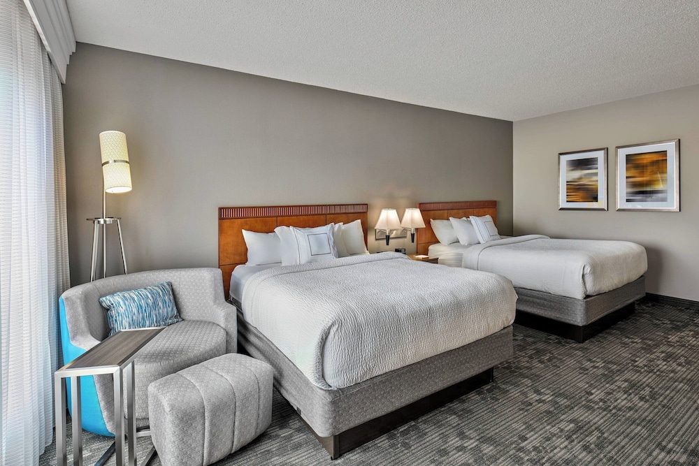 Room, 2 Queen Beds, Sofa