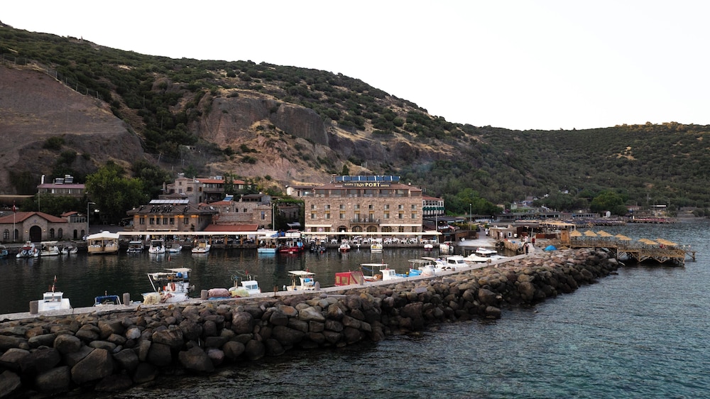 Assos Troy Port Hotel 32/47