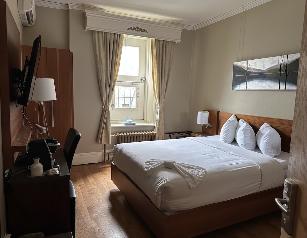 Hotel Ermitage 5/18