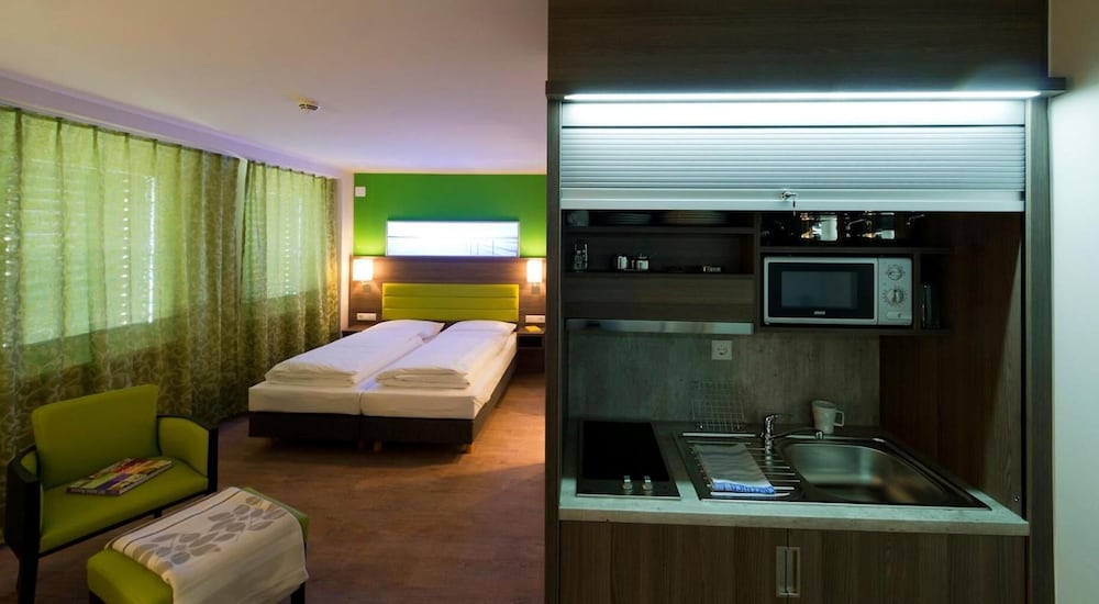 Bonnox Boardinghouse & Hotel 22/61