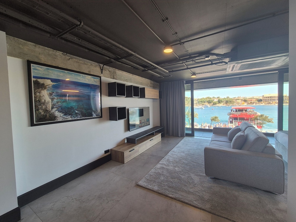 The Londoner Hotel Sliema 41/58