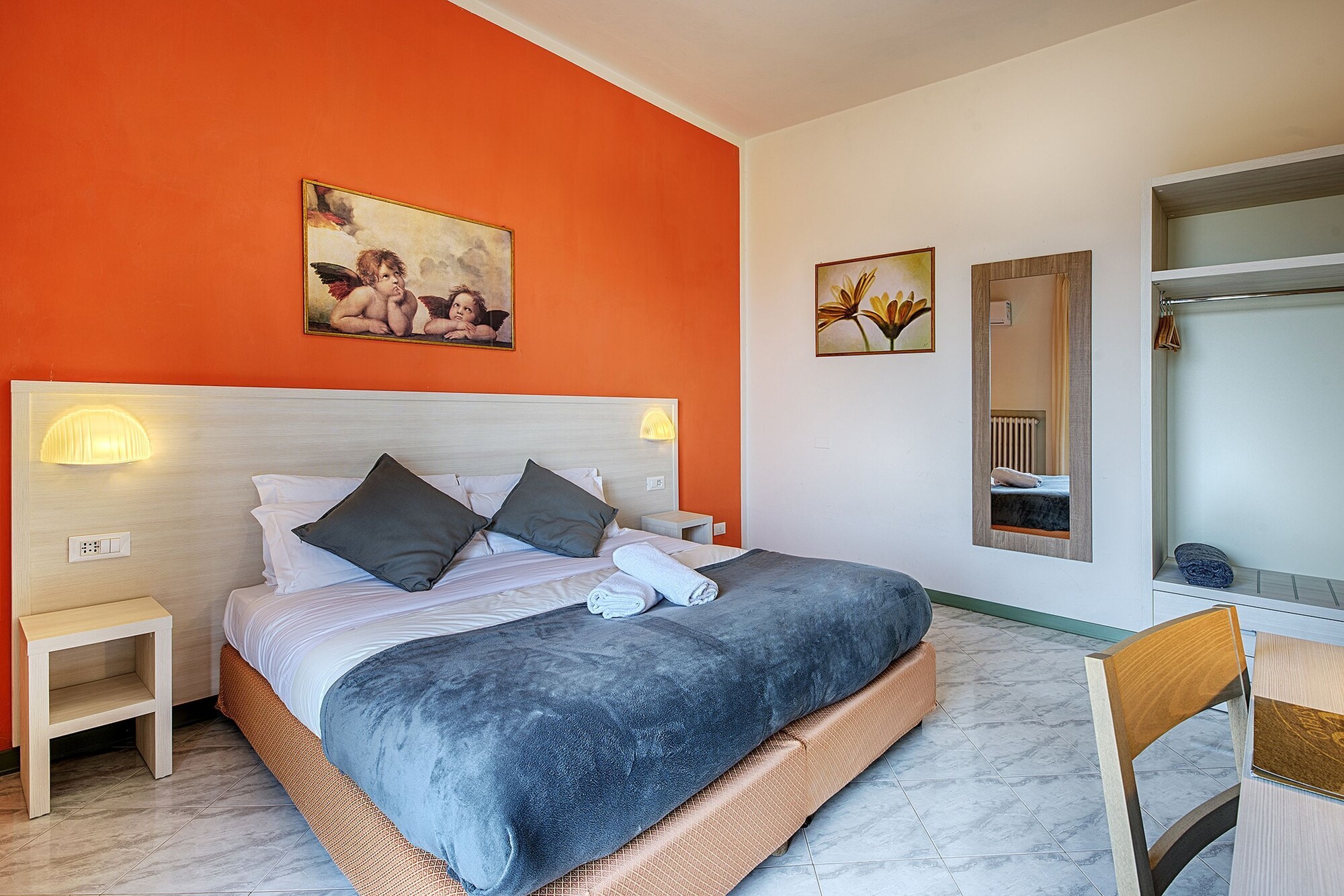 JUNIOR SUITE, STUDIO