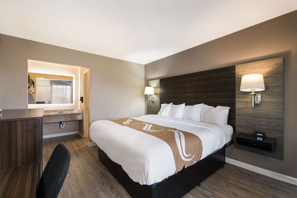Quality Inn Gastonia East 13/32