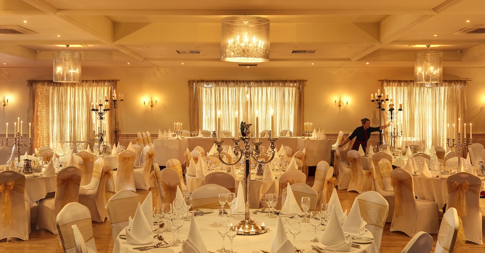 ARKLOW BAY HOTEL 38/55