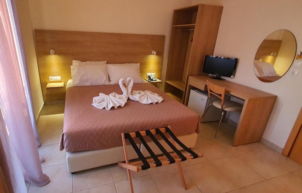International Hotel 18/39