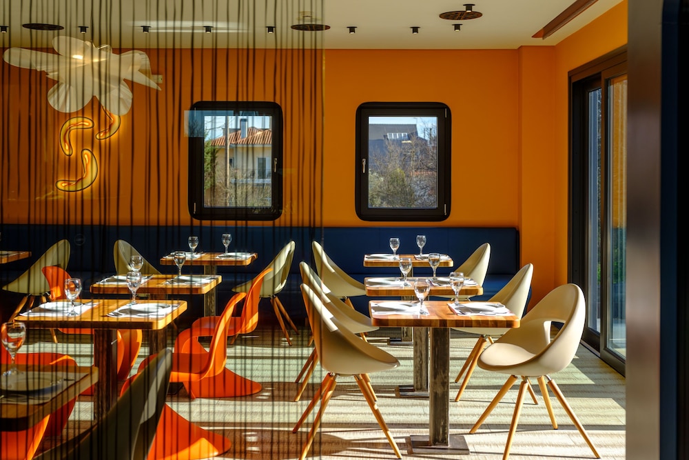 Essence Contemporary Living Hotel 38/50