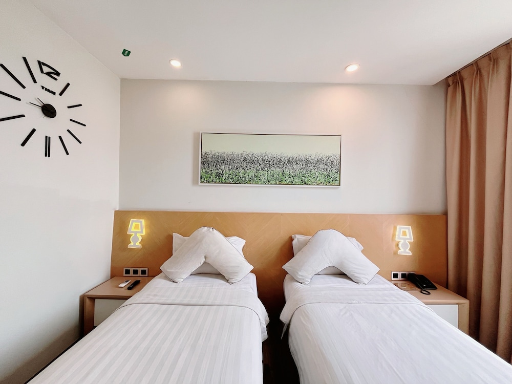 Verse Luxe Hotel Wahid Hasyim 12/50