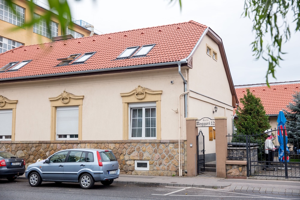 Karin Hotel 25/34