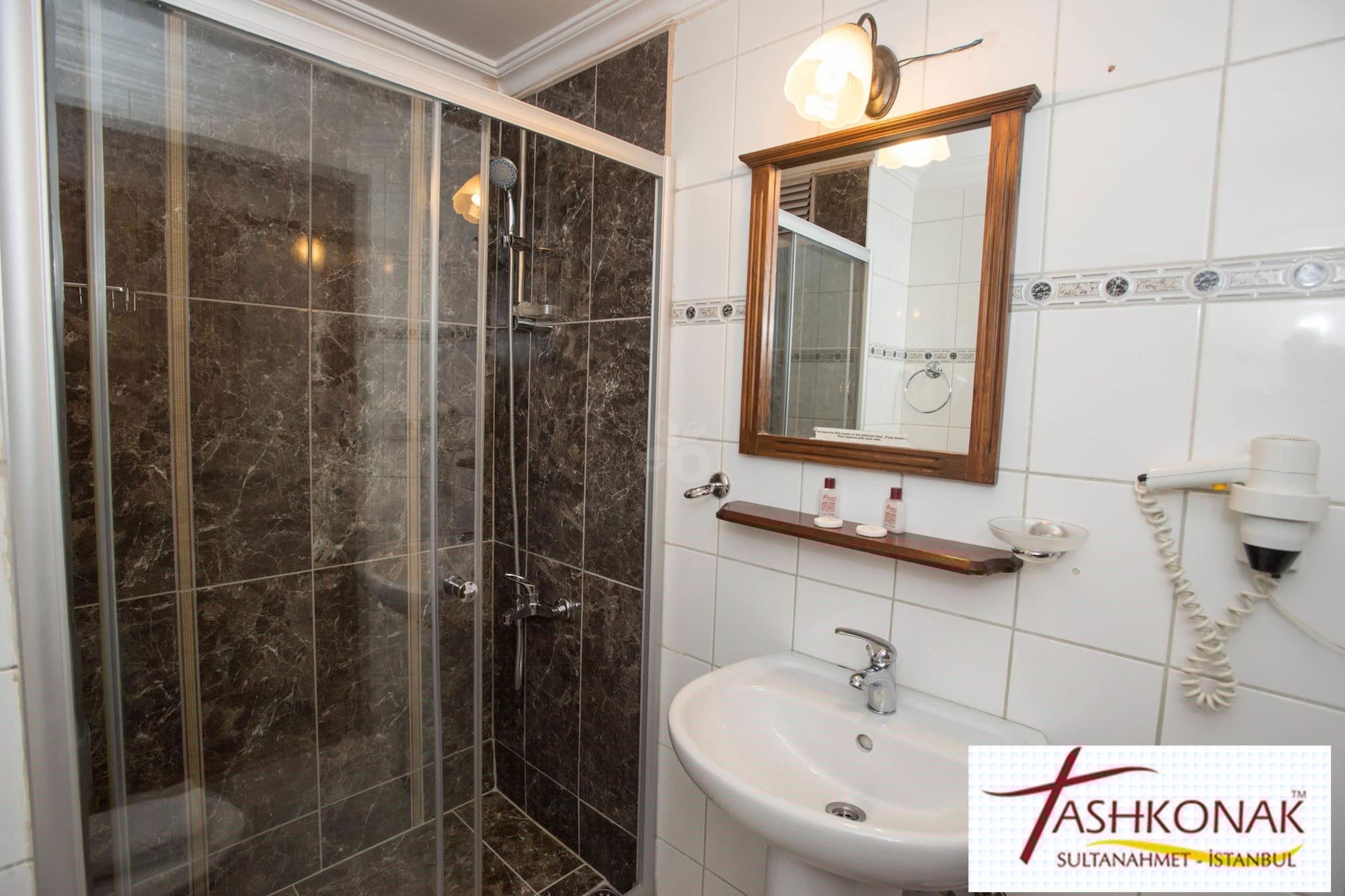 Economy, Double Bed, Ground Floor, Tashkonak Hotel 4/5