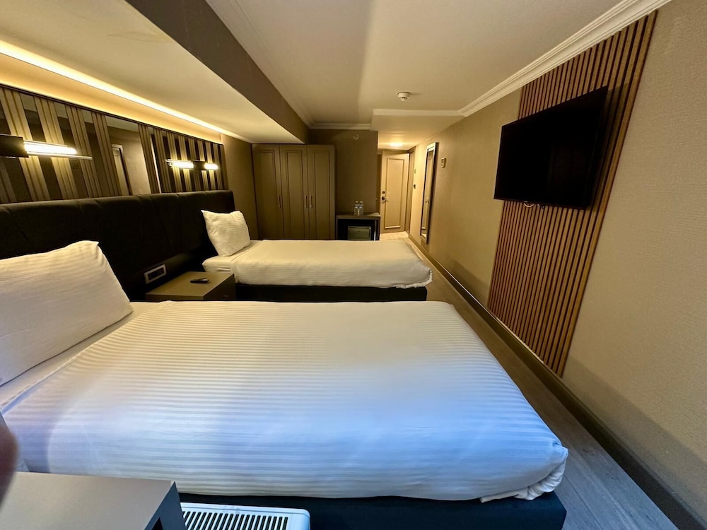 Aven Hotel 37/60
