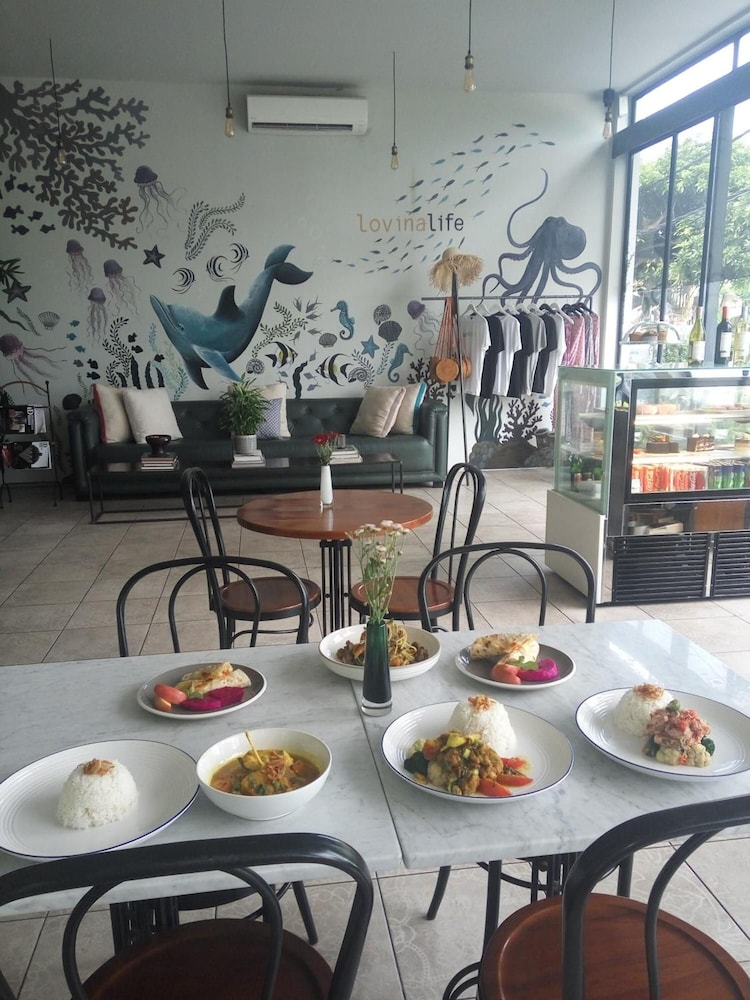 Lovinalife Room & Cafe 39/53