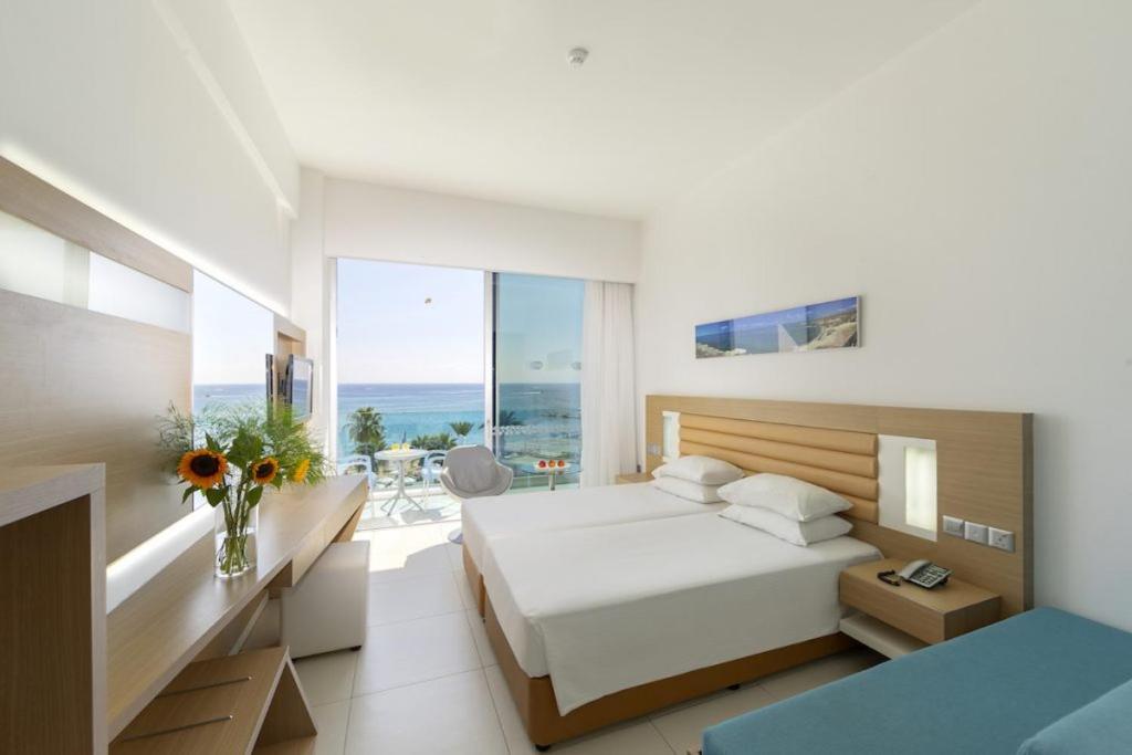 Twin Room Sea View