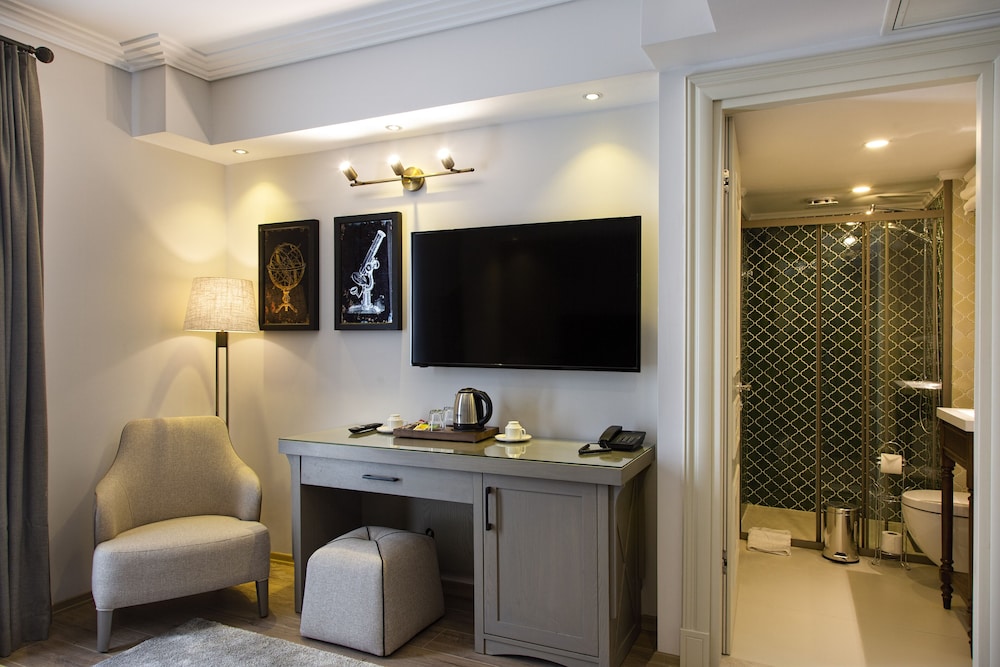 Mest Hotel 37/46