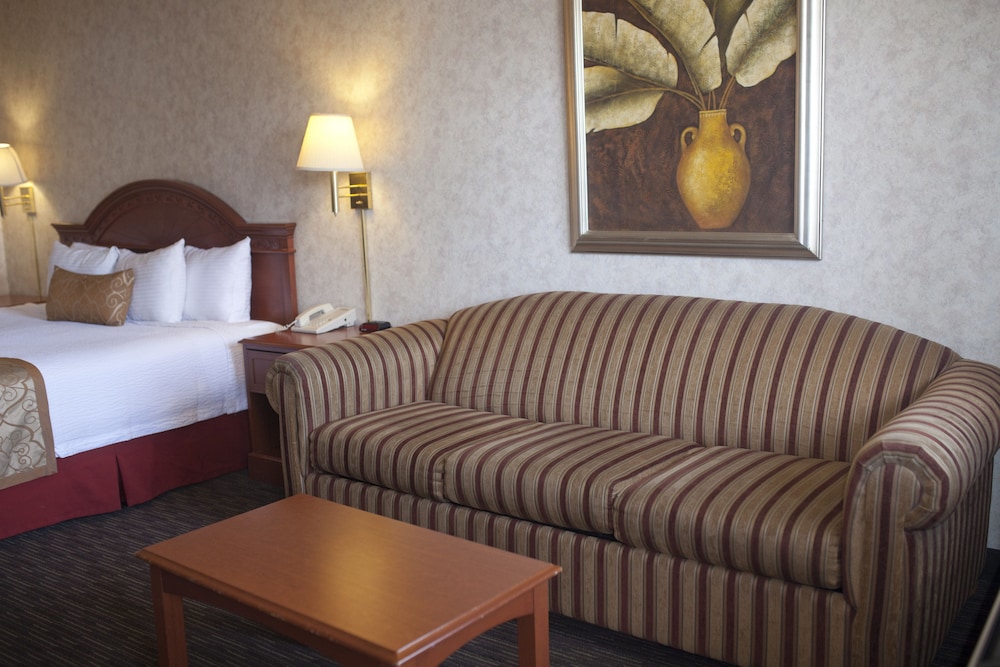 St George Inn Suites 37/67
